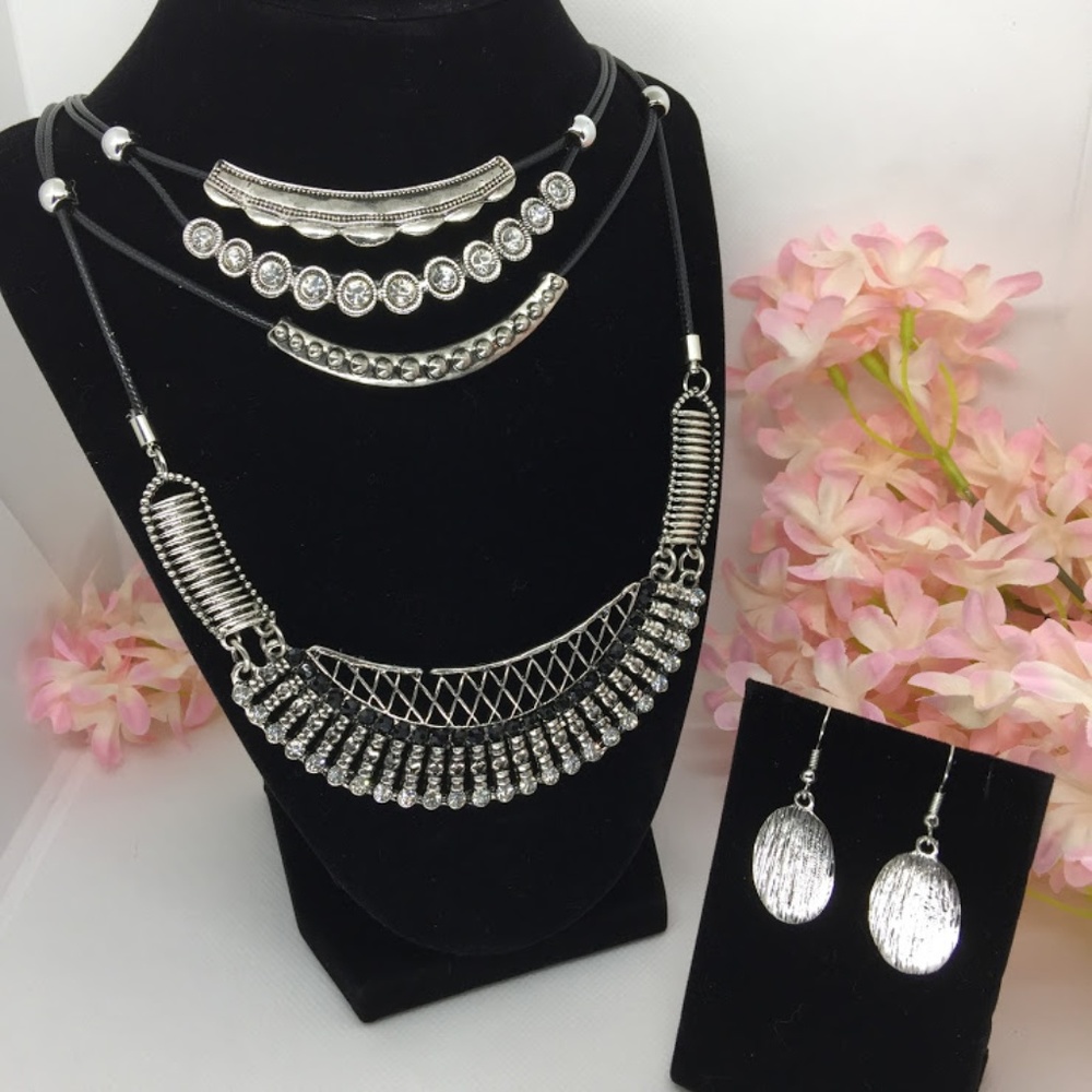 Boho Necklace & Earring Set                     6N